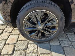 Skoda Karoq Sportline 1,5 TSI 150 PS DSG Navi-4x Sitzheizung-Canton Sound-Anh&auml;ngerkupplung-LED-Matrix-AppleCarPlay-Android-Auto-ACC-Kessy-2-Zonen-Klimaautomatik-18''Alu-Sofort 