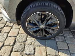 Skoda Karoq Sportline 1,5 TSI 150 PS DSG Navi-4x Sitzheizung-Canton Sound-Anhängerkupplung-LED-Matrix-AppleCarPlay-Android-Auto-ACC-Kessy-2-Zonen-Klimaautomatik-18''Alu-Sofort 