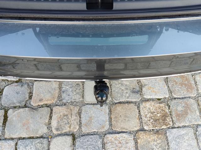 Skoda / Karoq / Grau / / / , Beispielbilder, ggf. teilweise mit Sonderausstattung