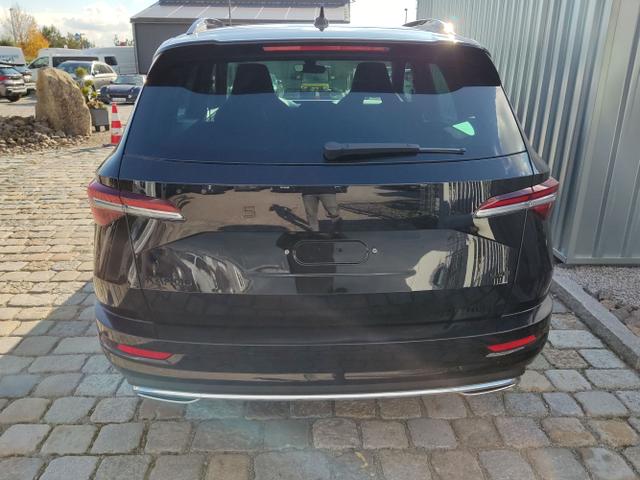 Skoda / Karoq / Schwarz / / / , Beispielbilder, ggf. teilweise mit Sonderausstattung