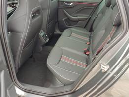 Skoda Kamiq Monte Carlo 1.5 TSI 150 PS DSG Panoramadach-Anhängerkupplung-Matrix-Kessy-Sofort 