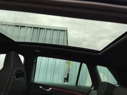 Skoda Kamiq Monte Carlo 1.5 TSI 150 PS DSG Panoramadach-Anhängerkupplung-Matrix-Kessy-Sofort 