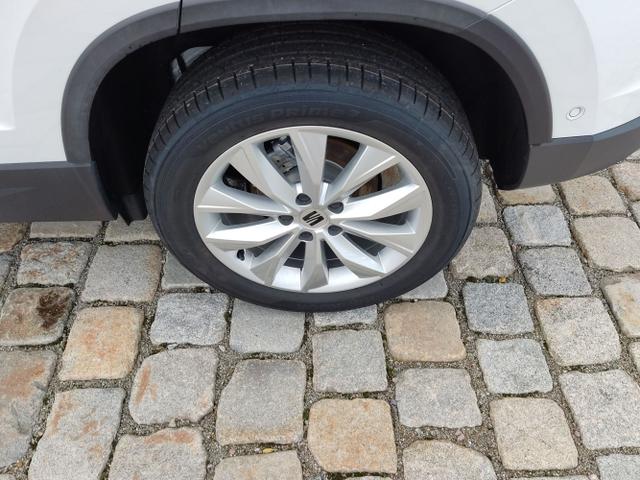 Seat / Ateca / Weiß / / / , Beispielbilder