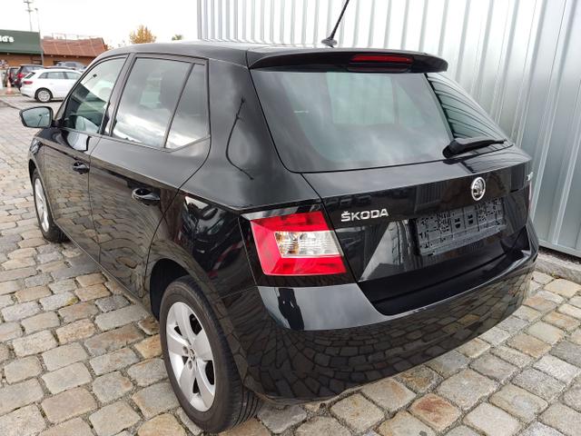 Skoda / Fabia / Schwarz / / / 