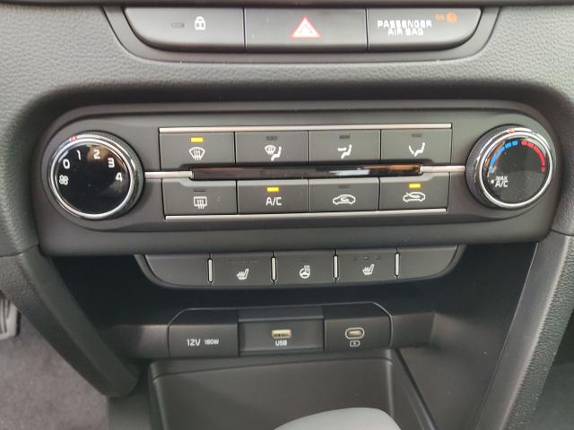 Kia / Ceed / Grau / / / , Beispielbilder