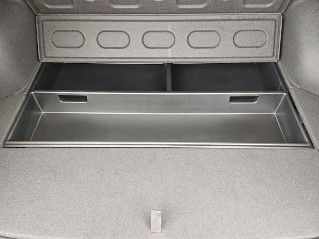 Kia / Ceed / Grau / / / , Beispielbilder