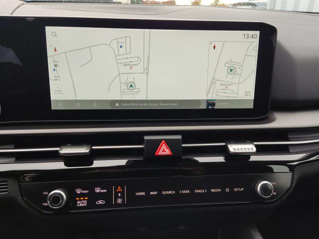 Kia / Sportage / Grün / / / , Bild dient zur Illustration und zeigt aufpreispflichtige Sonderausstattung. "Die Herstellergarantie beginnt bei EU-Fahrzeugen bereits bei Auslieferung vom ausländischen Lieferanten und kann um mehr als 14 Tage verkürzt sein.