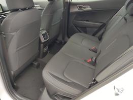Kia Sportage Urban 1.6 T-GDI 150 PS 7DCT-NEUES MODELL-Navi 12,3 Zoll-Rückfahrkamera-AppleCarPlay-AndroidAuto-Klimaautomatik-SHZ-LED-17''Alu-Sofort 