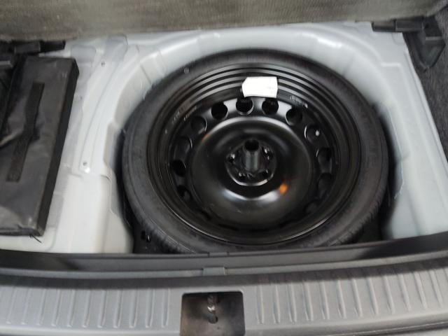 Seat / Arona / Weiß / / / 