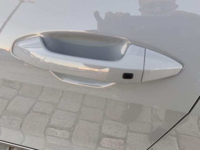 Kia / Sportage / Grau / / / , Bild dient zur Illustration und zeigt aufpreispflichtige Sonderausstattung. "Die Herstellergarantie beginnt bei EU-Fahrzeugen bereits bei Auslieferung vom ausländischen Lieferanten und kann um mehr als 14 Tage verkürzt sein.