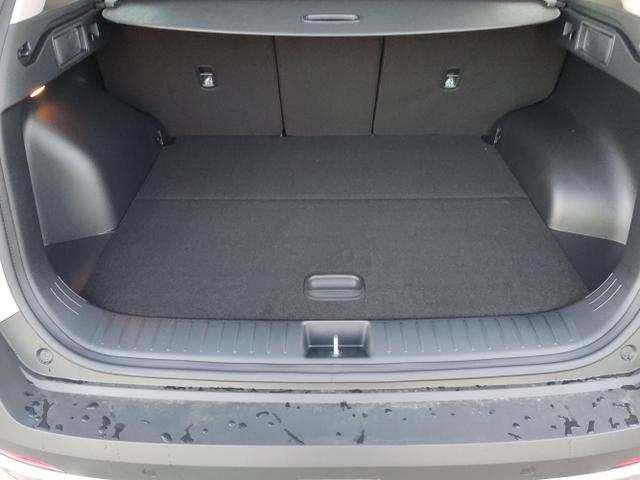 Kia / Sportage / Grau / / / , Bild dient zur Illustration und zeigt aufpreispflichtige Sonderausstattung. "Die Herstellergarantie beginnt bei EU-Fahrzeugen bereits bei Auslieferung vom ausländischen Lieferanten und kann um mehr als 14 Tage verkürzt sein.