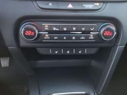 Kia XCeed City 1.5 T-GDI 140 PS-Navi-Kamera-Sitzheizung-Sofort 