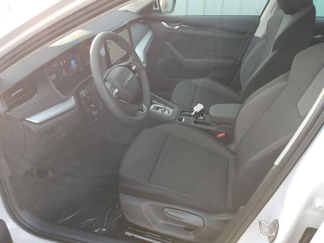 Skoda / Octavia Combi / Weiß / / / , Beispielbilder, ggf. teilweise mit Sonderausstattung