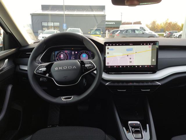 Skoda / Octavia Combi / Weiß / / / , Beispielbilder, ggf. teilweise mit Sonderausstattung