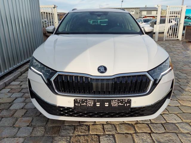 Skoda / Octavia Combi / Weiß / / / , Beispielbilder, ggf. teilweise mit Sonderausstattung