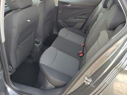 Skoda Fabia Selection 1.0 TSI 95 PS 4-Jahre-Garantie-AppleCarPlay-AndroidAuto-LED-PDC-Sitzheizung-DAB-Klima-Limiter-Sofort 