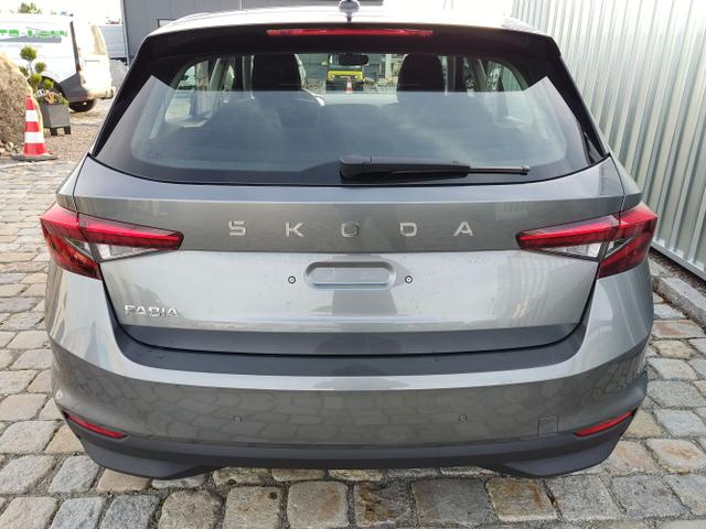 Skoda / Fabia / Grau / / / , Beispielbilder