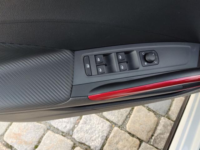 Skoda / Fabia / Weiß / / / , Beispielbilder