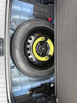 Kia Sportage Urban 1.6 T-GDI 150 PS 7DCT-NEUES MODELL-Navi 12,3 Zoll-Rückfahrkamera-AppleCarPlay-AndroidAuto-Klimaautomatik-SHZ-LED-17''Alu-Sofort 