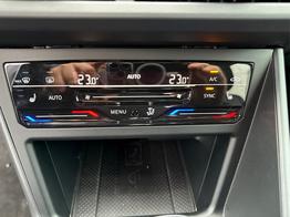 Volkswagen Taigo R Line 1.0 TSI DSG 116 PS-AppleCarPlay-AndroidAuto-Keyless-Rückfahrkamera-Climatronic-Matrix LED-18''Alu-Sofort 