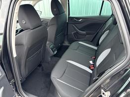 Skoda Kamiq Selection 1.0 TSI 116 PS DSG Facelift Neues Modell! 4 Jahre Garantie, AHK-Climatronic-Tempomat-Matrix LED-Sun Set-AppleCarPlay-AndroidAuto-PDC-Sofort 