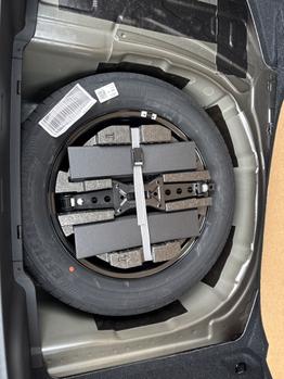 Skoda Kamiq Selection 1.0 TSI 116 PS DSG Facelift Neues Modell! 4 Jahre Garantie, AHK-Climatronic-Tempomat-Matrix LED-Sun Set-AppleCarPlay-AndroidAuto-PDC-Sofort 