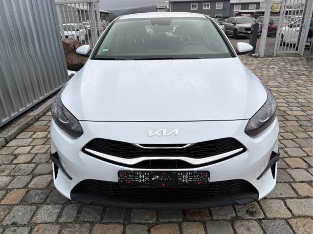 Kia / Ceed / Weiß / / / 