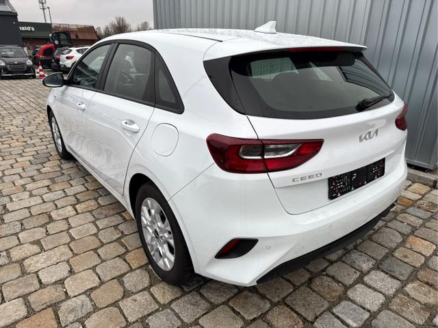 Kia / Ceed / Weiß / / / 