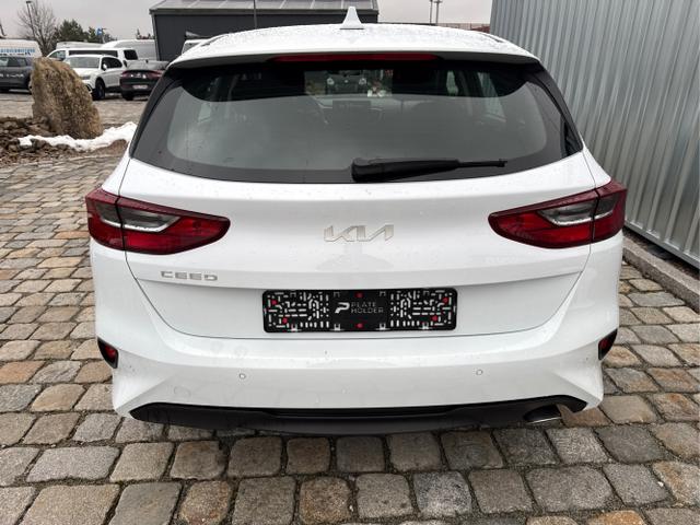 Kia / Ceed / Weiß / / / 