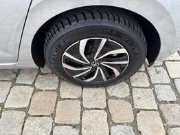 Volkswagen Polo Style 1,0 TSI 115 PS DSG-2x PDC-Kamera-15" Alu-Anschlussgarantie-Sofort 
