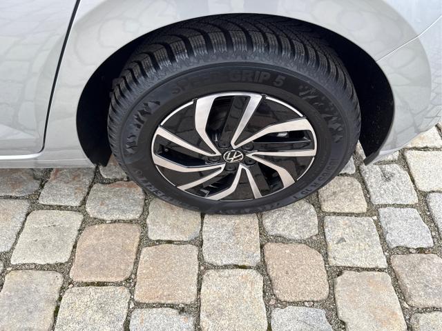 Volkswagen / POLO / Silber / / / 