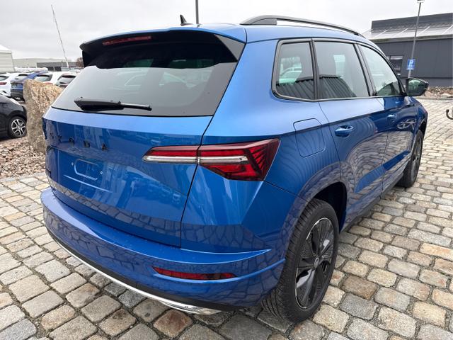 Skoda / Karoq / Blau / / / , Beispielbilder, ggf. teilweise mit Sonderausstattung