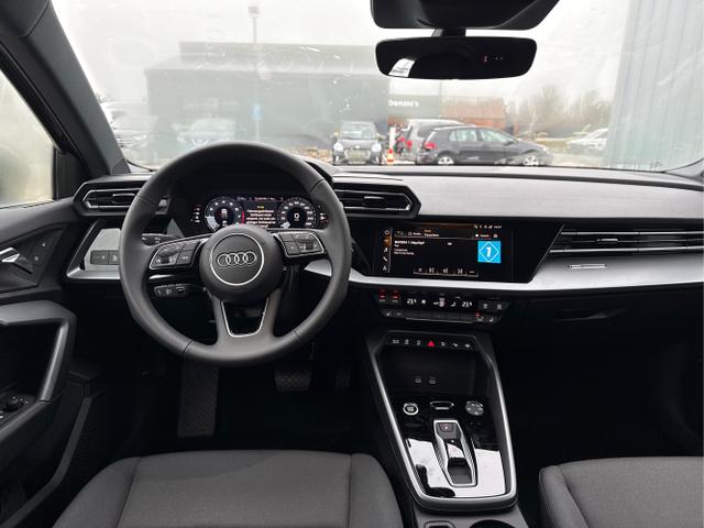 Audi / A3 Sportback / Grün / / / 