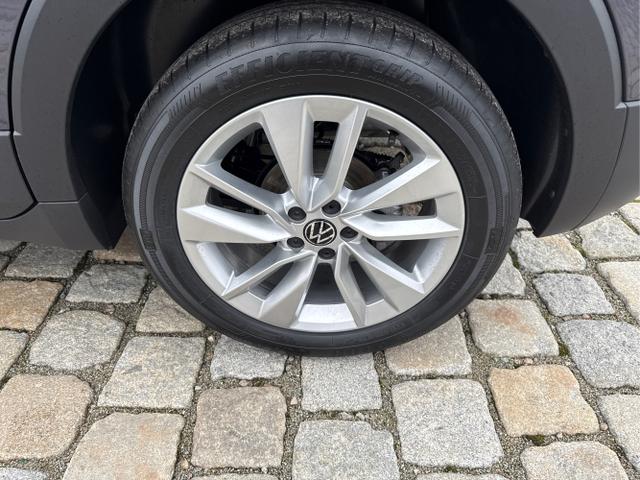 Volkswagen / T-Cross / Grau / / / 