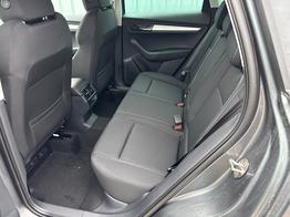 Skoda Karoq Selection 1.5 TSI 150 PS DSG 4 Jahre Garantie-Anh&auml;ngerkupplung-Keyless-AppleCarPlay-AndroidAuto-Sunset-Tempomat-2-Zonen-Klima-16''Alu 