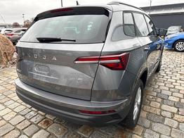Skoda Karoq Selection 1.5 TSI 150 PS DSG 4 Jahre Garantie-Anh&auml;ngerkupplung-Keyless-AppleCarPlay-AndroidAuto-Sunset-Tempomat-2-Zonen-Klima-16''Alu 