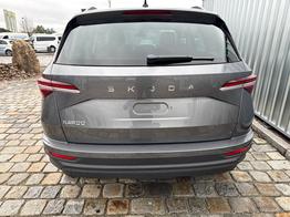 Skoda Karoq Selection 1.5 TSI 150 PS DSG 4 Jahre Garantie-Anh&auml;ngerkupplung-Keyless-AppleCarPlay-AndroidAuto-Sunset-Tempomat-2-Zonen-Klima-16''Alu 