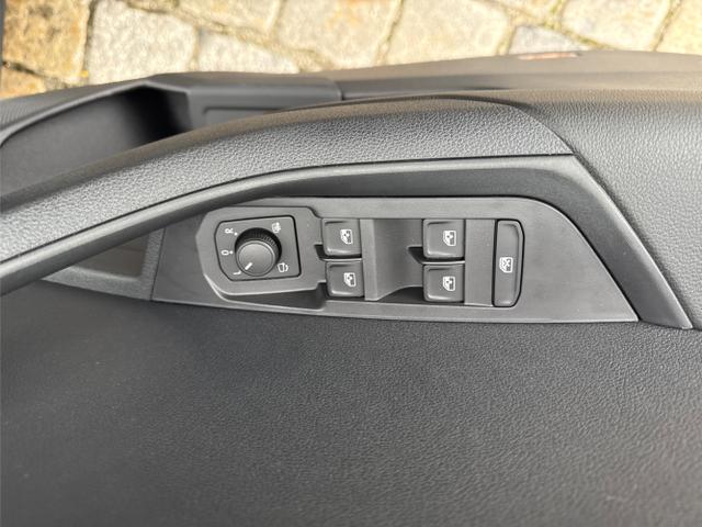 Skoda / Karoq / Grau / / / , Beispielbilder, ggf. teilweise mit Sonderausstattung