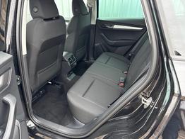 Skoda Karoq Selection 1.5 TSI 150 PS DSG 4 Jahre Garantie-Anhängerkupplung-Keyless-AppleCarPlay-AndroidAuto-Sunset-Tempomat-2-Zonen-Klima-16''Alu 