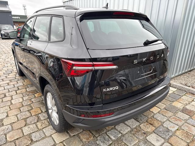 Skoda Karoq - Selection 1.5 TSI 150 PS DSG 4 Jahre Garantie-Anhängerkupplung-Keyless-AppleCarPlay-AndroidAuto-Sunset-Tempomat-2-Zonen-Klima-16''Alu-Sofort