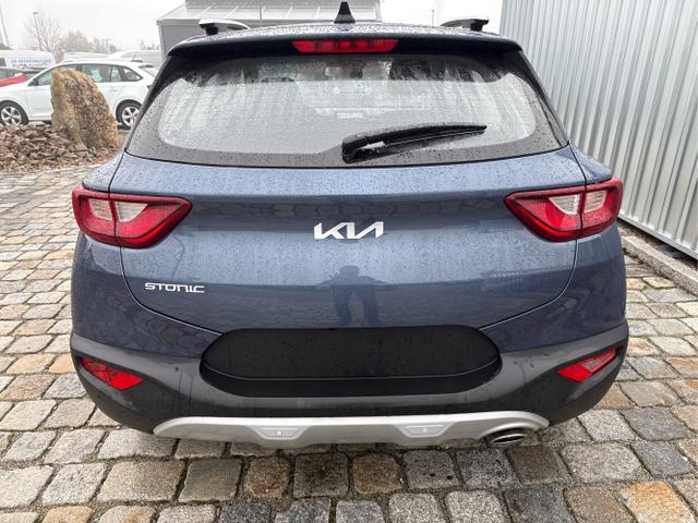 Kia / Stonic / Blau / / / , Beispielbilder, ggf. teilweise mit Sonderausstattung