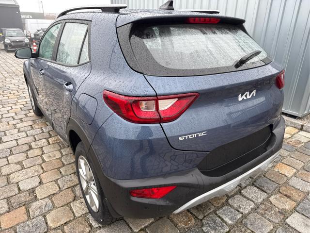 Kia / Stonic / Blau / / / , Beispielbilder, ggf. teilweise mit Sonderausstattung