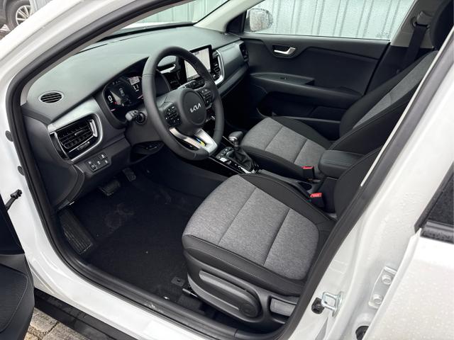 Kia / Stonic / Wei&szlig; / / / , Beispielbilder, ggf. teilweise mit Sonderausstattung