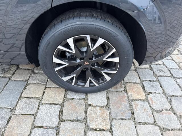 Cupra / Terramar / Grau / / / 