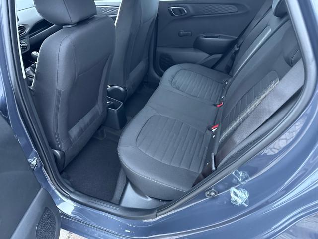 Hyundai / i10 / Grau / / / 