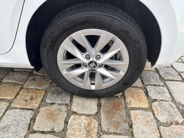 Skoda / Fabia / Wei&szlig; / / / , Beispielbilder