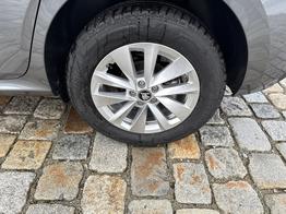 Skoda Kamiq Selection 1.0 TSI 116 PS DSG 4-Jahre-Garantie--Kessy-16" Alu-2-Zonen-Climatronic-Tempomat-MatrixLED-AppleCarPlay-AndroidAuto-R&uuml;ckfahrkamera-2xPDC-Sofort 