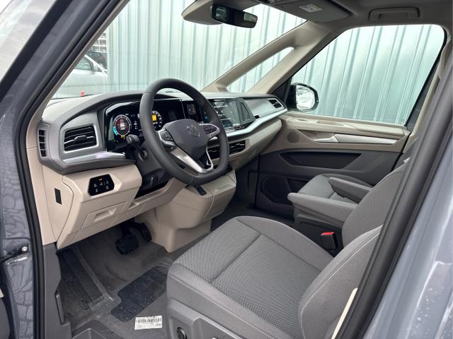 Volkswagen / T7 Multivan / Grau / / / , Beispielbilder, ggf. teilweise mit Sonderausstattung