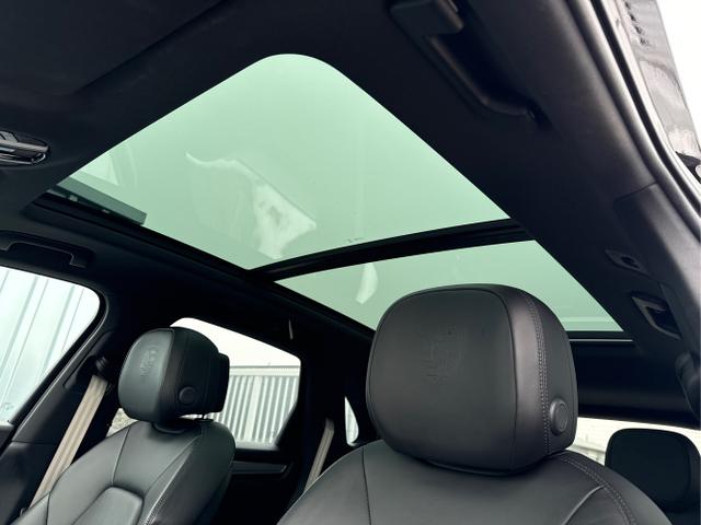 Porsche / Cayenne / Schwarz / / / 