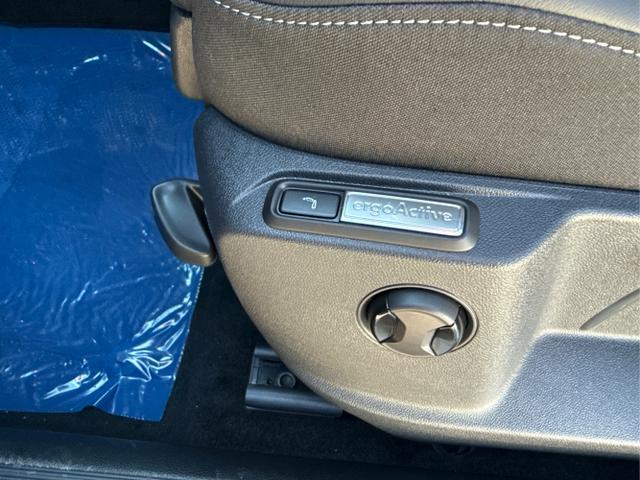 Volkswagen / T-Roc / Grau / / / , Beispielbilder